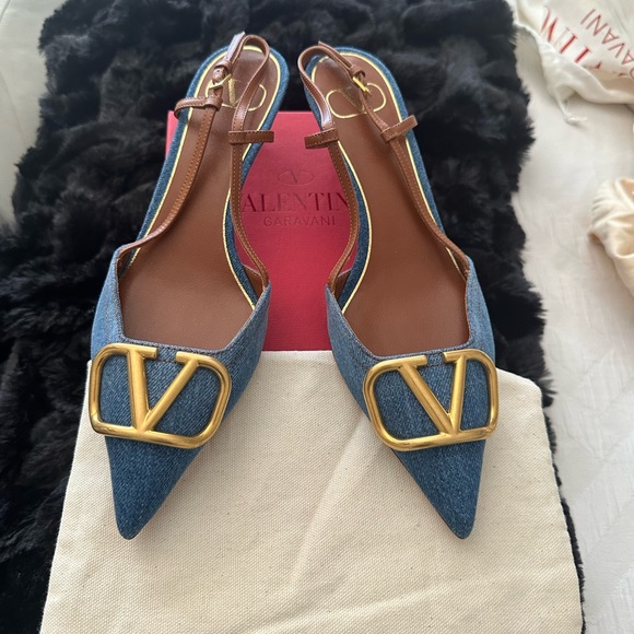 Valentino Garavani Blue Denim Heels with Gold Accents - Picture 1 of 6